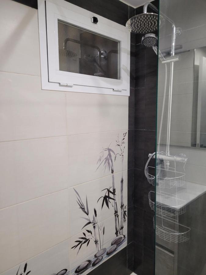 ベナルマデナPrecioso Alojamiento Con Piscinasアパートメント エクステリア 写真